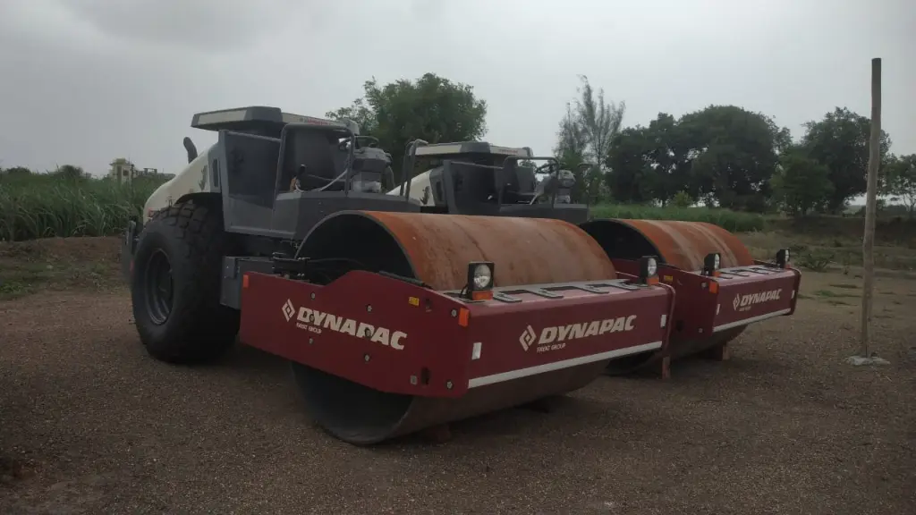 DYNAPAC CA305D